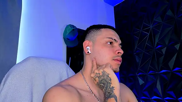 Maxwell Dupont online show from 12/17/25, 02:44