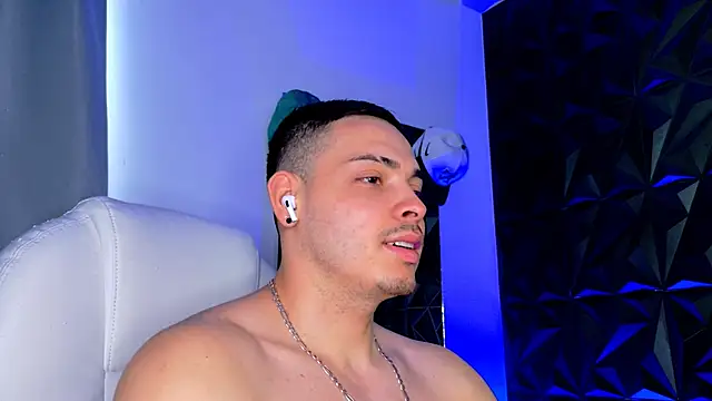 Maxwell Dupont online show from 12/19/25, 08:11