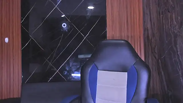 Timmy Kiing  online show from 11/22/25, 08:40