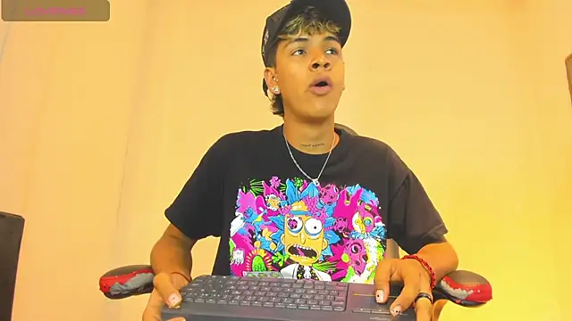 Timmy Kiing  online show from 11/26/25, 08:20