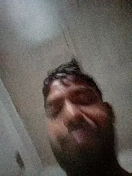 Snapshot of Akashking24 chatting on 08/04/26, 03:44 Akashking24 online show from 08/04/26, 03:44