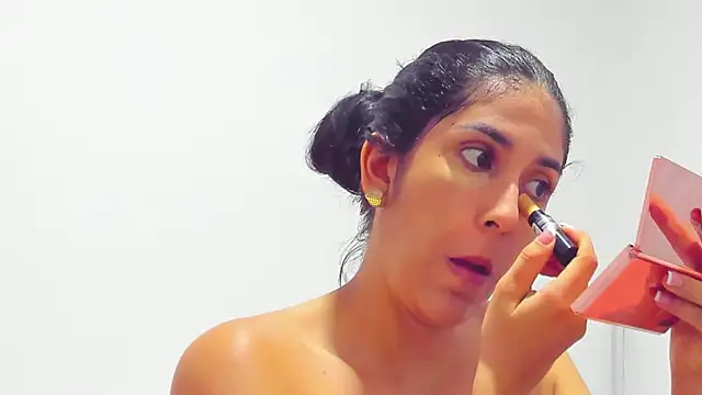 lunnarosse online show from 11/30/25, 04:35