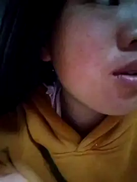 Yumiik2kk online show from 11/26/25, 11:27