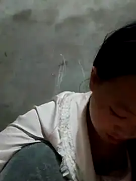 Yumiik2kk online show from 12/14/25, 09:42