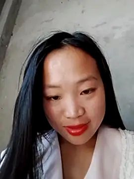 Snapshot of Yumiik2kk chatting on 11/15/25, 05:44 Yumiik2kk online show from 11/15/25, 05:44