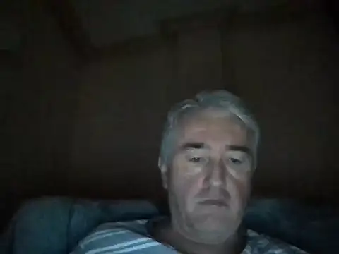 Snapshot of Cumlover5534 chatting on 04/01/26, 07:42 Cumlover5534 online show from 04/01/26, 07:42