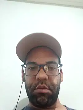 Snapshot of horusegiptian35 chatting on 11/08/25, 04:38 horusegiptian35 online show from 11/08/25, 04:38