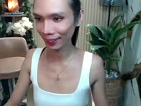 YumsSantos online show from 12/03/25, 12:44