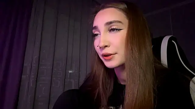 HollyPaw online show from 11/08/25, 07:39