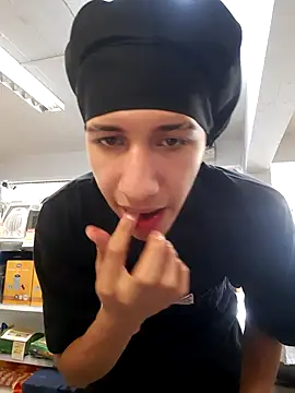 AlphaMax 23 online show from 11/25/25, 07:14