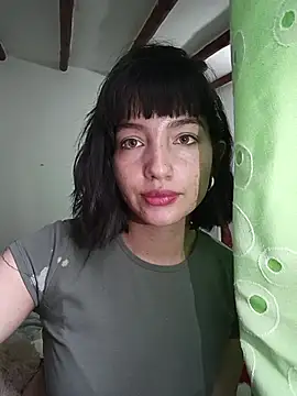 Luna juicy online show from 11/27/25, 09:48