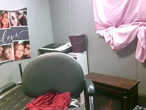 trickydickydaddy online show from 11/30/25, 09:43