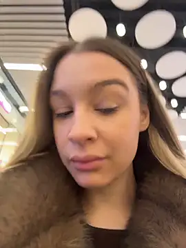 SashaCatt online show from 11/28/25, 07:30