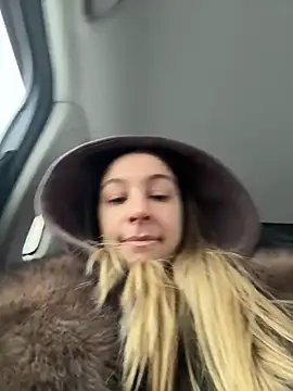 SashaCatt online show from 02/12/26, 06:57