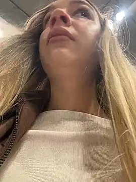 SashaCatt online show from 03/29/26, 08:38