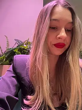 SashaCatt online show from 11/13/25, 07:34