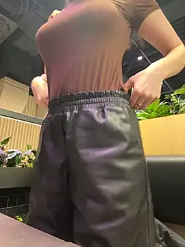 SashaCatt online show from 12/21/25, 09:00