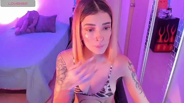 Snapshot of rotwallace chatting on 02/10/26, 09:58 rotwallace online show from 02/10/26, 09:58