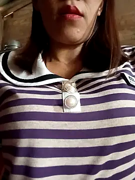 Snapshot of Hini68 chatting on 02/22/26, 03:53 Hini68 online show from 02/22/26, 03:53