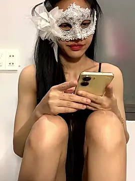 Snapshot of Tiny-122 chatting on 01/18/26, 06:22 Tiny-122 online show from 01/18/26, 06:22