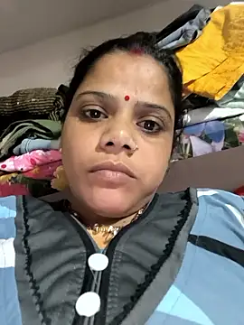 Hot suini online show from 02/20/26, 03:25