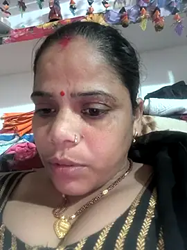 Hot suini online show from 02/10/26, 06:45