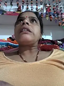 Hot suini online show from 02/09/26, 06:00