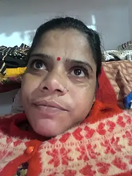 Hot suini online show from 12/19/25, 06:38