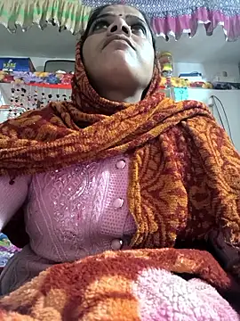 Hot suini online show from 01/10/26, 04:46