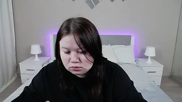 EvaNova  online show from 11/27/25, 04:24