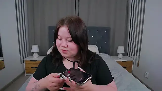 EvaNova  online show from 11/26/25, 04:23