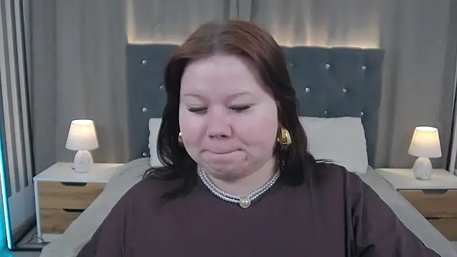 Snapshot of EvaNova_ chatting on 02/13/26, 04:34 EvaNova online show from 02/13/26, 04:34