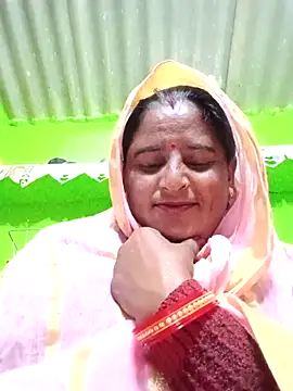 Quin love143 online show from 12/22/25, 11:16