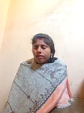 Maya mohni online show from 11/11/25, 02:17