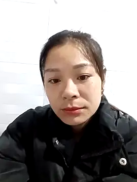 Snapshot of Lyla_john chatting on 12/15/25, 09:31 Lyla john online show from 12/15/25, 09:31