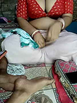 Snapshot of Pinkcolour chatting on 04/09/26, 06:03 Pinkcolour online show from 04/09/26, 06:03