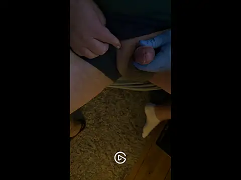 Snapshot of largecum chatting on 11/08/25, 02:20 largecum online show from 11/08/25, 02:20