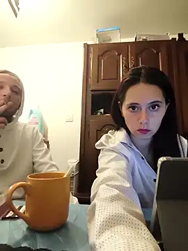 Snapshot of MickNanaa chatting on 12/19/25, 07:44 MickNanaa online show from 12/19/25, 07:44