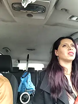 Snapshot of MickNanaa chatting on 12/05/25, 11:09 MickNanaa online show from 12/05/25, 11:09