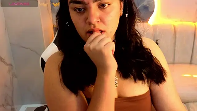 Vany Lu Tx online show from 11/10/25, 01:16