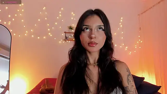 Snapshot of Tamara_Aluna_ chatting on 05/22/26, 10:52 Tamara Aluna online show from 05/22/26, 10:52