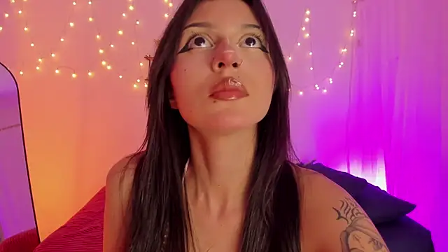 Snapshot of Tamara_Aluna_ chatting on 05/09/26, 11:41 Tamara Aluna online show from 05/09/26, 11:41