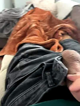 groschibre40100 online show from 11/17/25, 12:31