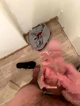 groschibre40100 online show from 12/15/25, 01:17