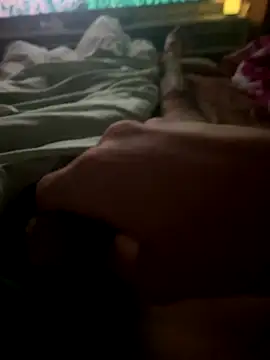 groschibre40100 online show from 12/02/25, 12:11