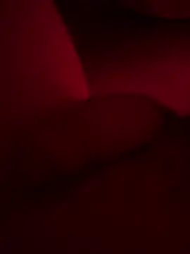 Snapshot of groschibre40100 chatting on 11/16/25, 11:19 groschibre40100 online show from 11/16/25, 11:19