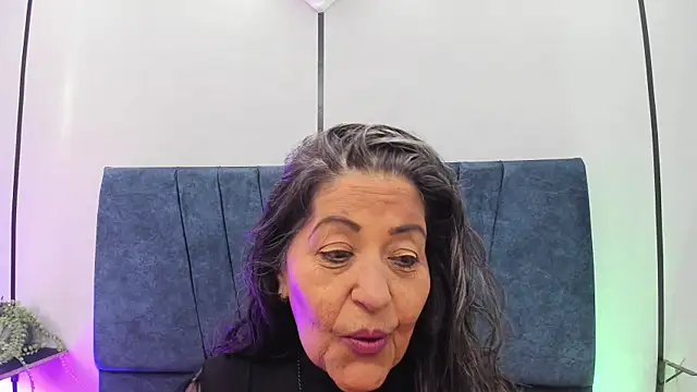 Victoriaa Anderson online show from 07/11/26, 03:34
