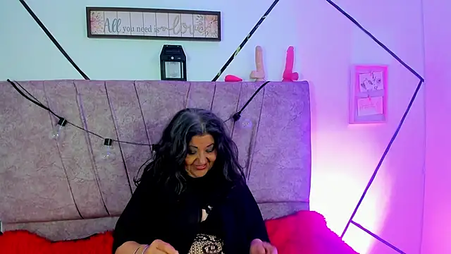 Victoriaa Anderson online show from 02/19/26, 08:39