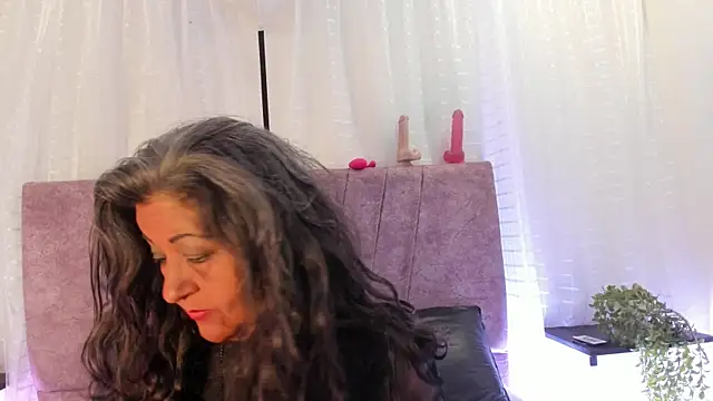 Victoriaa Anderson online show from 04/08/26, 02:40