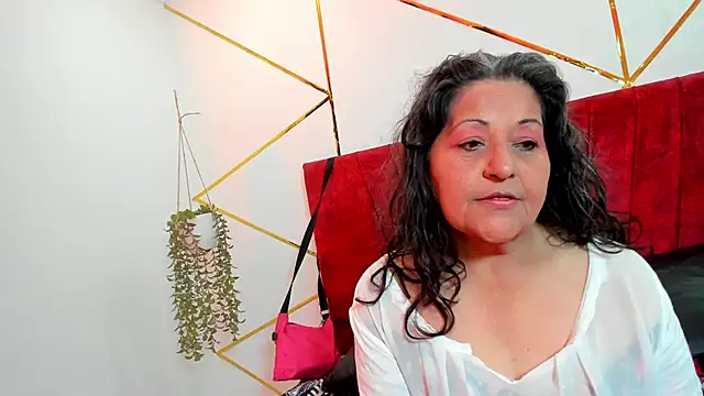 Snapshot of Victoriaa_Anderson chatting on 12/18/25, 10:57 Victoriaa Anderson online show from 12/18/25, 10:57